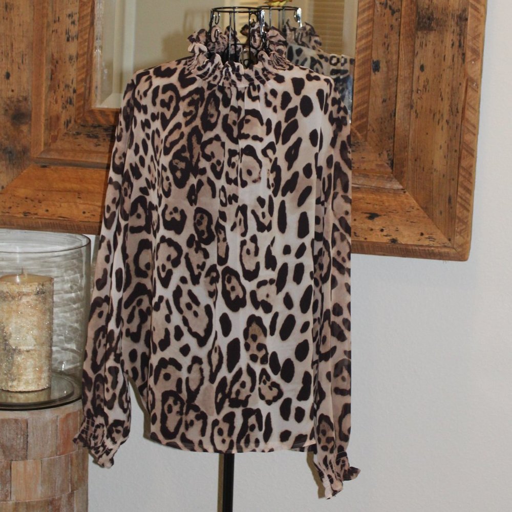 Vince  Camuto leopard print blouse